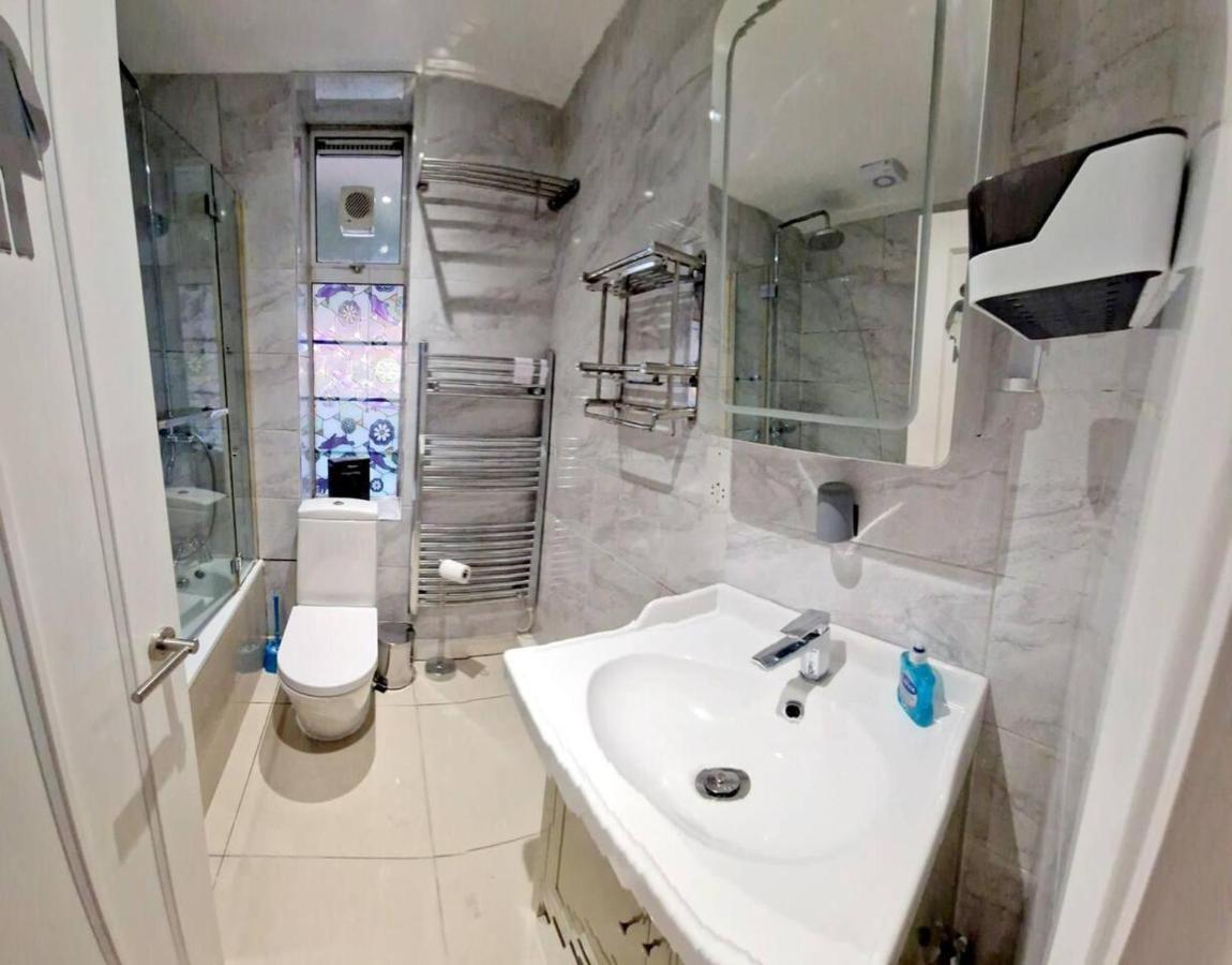 Modern 3-Bed House In Surrey Quays Villa Londra Exterior foto