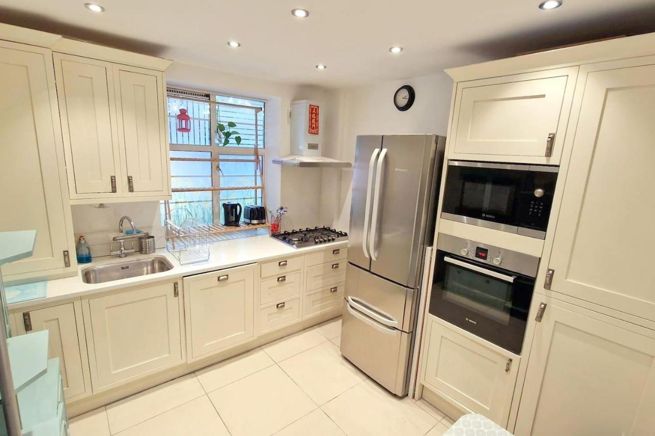 Modern 3-Bed House In Surrey Quays Villa Londra Exterior foto