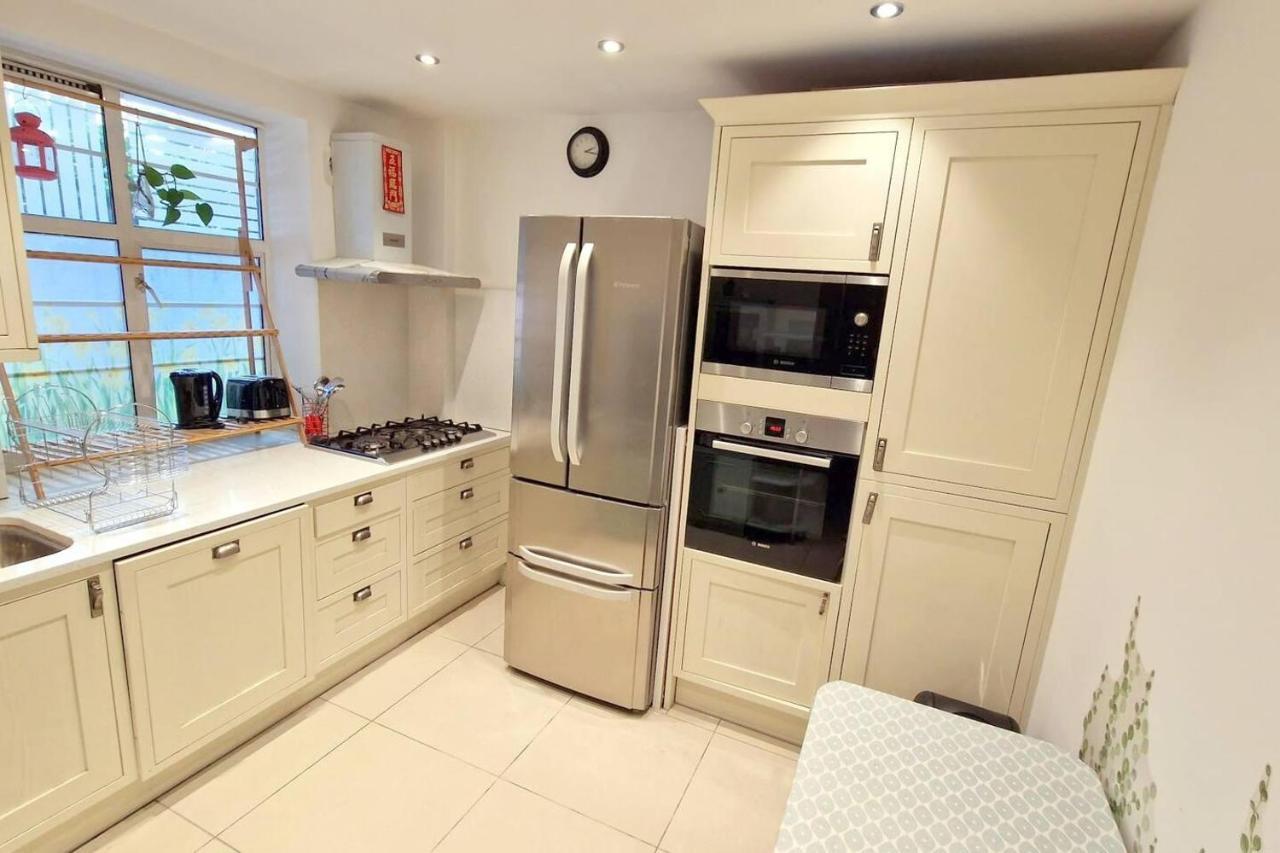 Modern 3-Bed House In Surrey Quays Villa Londra Exterior foto